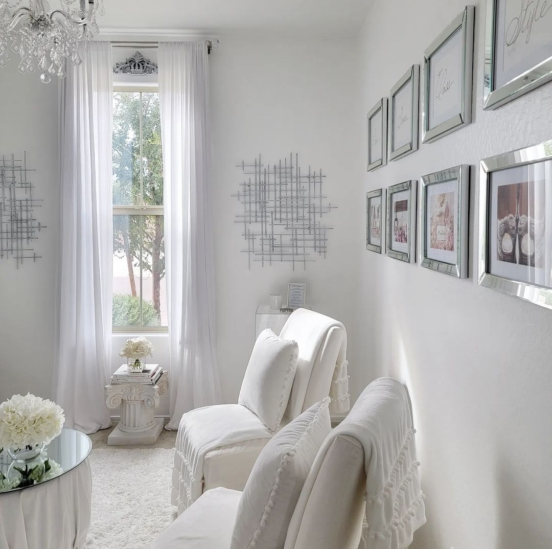 A Gallery for The Momster